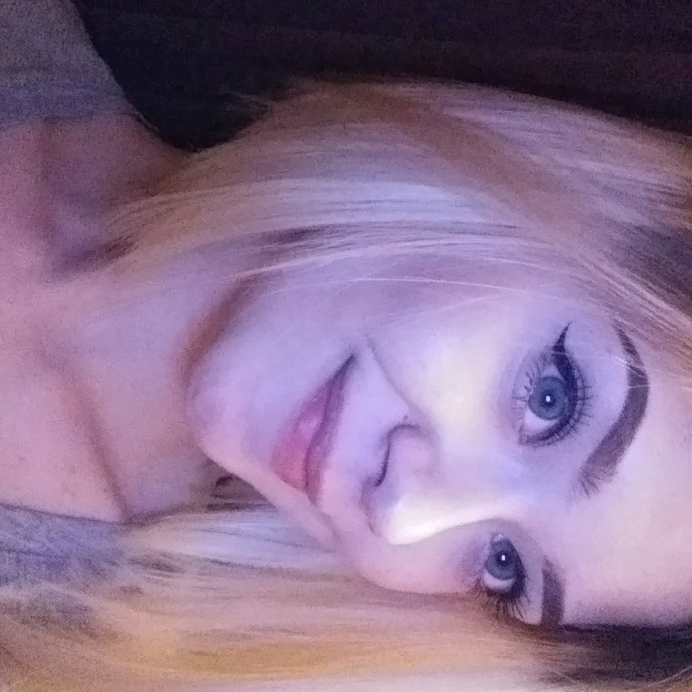 Meet your Posher, Naomi